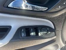 2018 Chevrolet Equinox LS, All Wheel Drive, Back-Up-Camera, Heat - Photo 12
