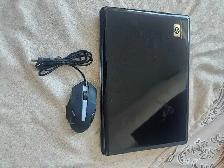 HP Pavilion dv2000 Laptop 10/10 with mousa