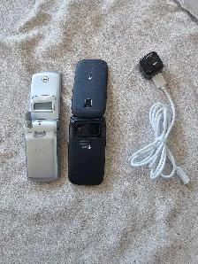 Motorola T720 and Doro Flip Phone Bundle - Photo 5