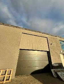 ⭐️NEW GARAGE DOORS⭐️ - Photo 7