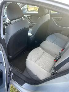 2012 Hyundai Elantra - Photo 5