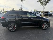 2017 Jeep Grand Cherokee SRT - Photo 4