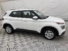 2025 Hyundai Venue Preferred Preferred IVT - Photo 3