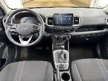 2025 Hyundai Venue Preferred Preferred IVT - Photo 5