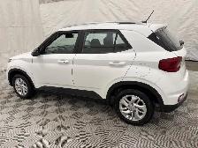 2025 Hyundai Venue Preferred Preferred IVT - Photo 8