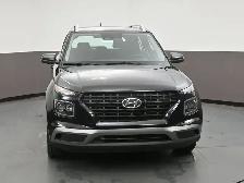 2025 Hyundai Venue Preferred Heated Seats/Wheel, Apple/Android, - Photo 2
