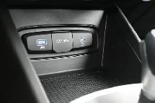 2025 Hyundai Venue Preferred Heated Seats/Wheel, Apple/Android, - Photo 14