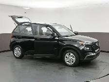 2025 Hyundai Venue Preferred Heated Seats/Wheel, Apple/Android, - Photo 50