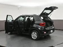 2025 Hyundai Venue Preferred Heated Seats/Wheel, Apple/Android, - Photo 54