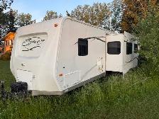 Travel Trailer - Photo 5