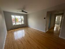 WELCOME TO ASHWOOD APARTMENTS - TWO BEDROOM APARTMENT AVAILABLE - Photo 3