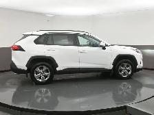 2024 Toyota RAV4 XLE AWD | HEATED SEATS | APPLE CARPLAY | CRUISE - Photo 41
