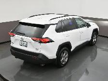 2024 Toyota RAV4 XLE AWD | HEATED SEATS | APPLE CARPLAY | CRUISE - Photo 56