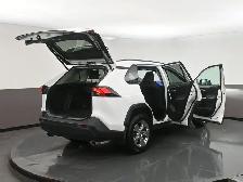 2024 Toyota RAV4 XLE AWD | HEATED SEATS | APPLE CARPLAY | CRUISE - Photo 65