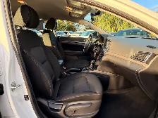 2017 Hyundai Elantra GL - Photo 23