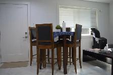 Brand-New Ground-Level 2 Bedroom   Den / 2 Bathroom Suite in - Photo 3