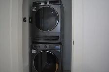 Brand-New Ground-Level 2 Bedroom   Den / 2 Bathroom Suite in - Photo 6