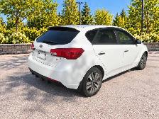 2013 KIA Forte Hatchback | Auto | Air | Mags - Photo 2
