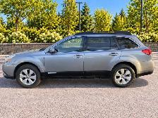 2011 SUBARU Outback 2.5i Limited - Photo 4