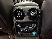 2017 Jaguar XJ AWD - MASSAGE SEATS - VENTILATED SEATS - BLUETOOT - Photo 10