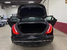 2017 Jaguar XJ AWD - MASSAGE SEATS - VENTILATED SEATS - BLUETOOT - Photo 11