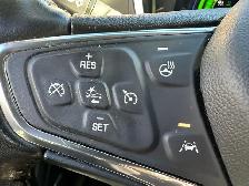 Chevrolet Volt Premier à hayon 5 portes cuir etat impeccable doc - Photo 25