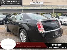 2012 Chrysler 300 4dr Sdn V8 300C AWD - Photo 5
