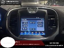 2012 Chrysler 300 4dr Sdn V8 300C AWD - Photo 19