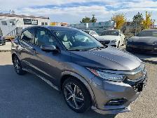 2020 Honda HR-V Touring : Very Well Serviced - Photo 3