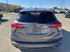 2020 Honda HR-V Touring : Very Well Serviced - Photo 6