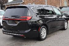 2025 Chrysler Pacifica Select FWD - Photo 6