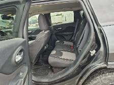 2016 Jeep Cherokee - Photo 14