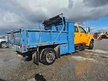 2010 Ford F650 - Photo 5