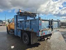 2010 Ford F650 - Photo 7