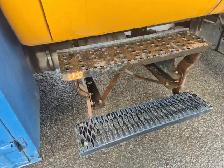 2010 Ford F650 - Photo 27