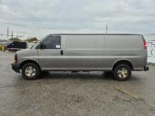 2009 Chevrolet Express - Photo 8