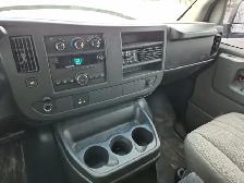 2009 Chevrolet Express - Photo 12