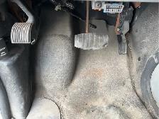 2013 Ford E-Series - Photo 21