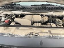 2013 Ford E-Series - Photo 24