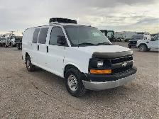 2013 Chevrolet Express - Photo 2
