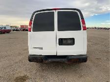 2013 Chevrolet Express - Photo 6
