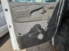 2013 Chevrolet Express - Photo 27