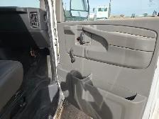 2013 Chevrolet Express - Photo 28