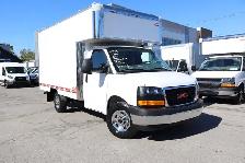 2025 GMC SAVANA 3500 CUBE 12 PIEDS   DECK / CAMION NEUF / 55 KM - Photo 4
