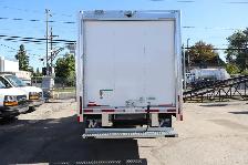 2025 GMC SAVANA 3500 CUBE 12 PIEDS   DECK / CAMION NEUF / 55 KM - Photo 9