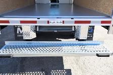 2025 GMC SAVANA 3500 CUBE 12 PIEDS   DECK / CAMION NEUF / 55 KM - Photo 23