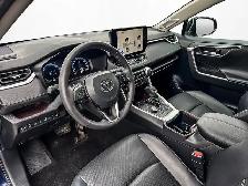2023 Toyota RAV4 Hybrid Limited | HEATED & COOLED SEATS - Photo 17
