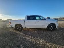2022 Ram 1500 Crew Cab 4x4 - Photo 7