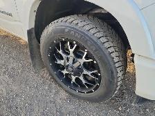 2022 Ram 1500 Crew Cab 4x4 - Photo 11