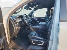 2022 Ram 1500 Crew Cab 4x4 - Photo 13
